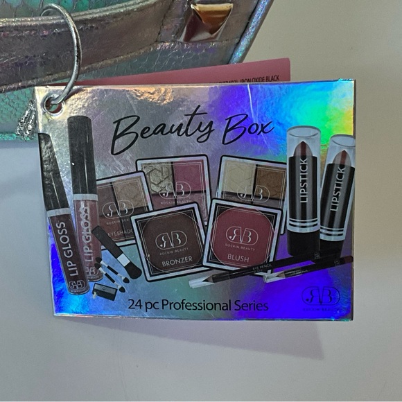 Rockin Beauty Box 24 pc  Professional Series Makeup Set - Picture 11 of 12